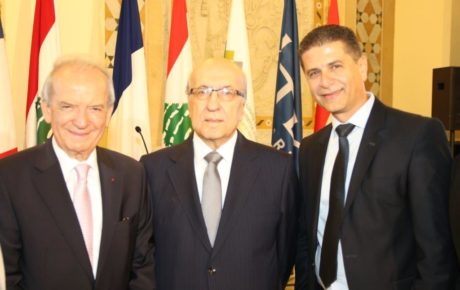 الفرنسية” في #بيروت من ضمن اتفاق مع غرفة بيروت وجبل لبنان برئاسة محمد شقير ومواكبة ودعم من الرئيس الحريري