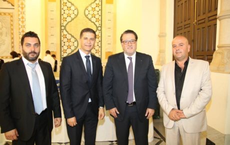 الفرنسية” في #بيروت من ضمن اتفاق مع غرفة بيروت وجبل لبنان برئاسة محمد شقير ومواكبة ودعم من الرئيس الحريري