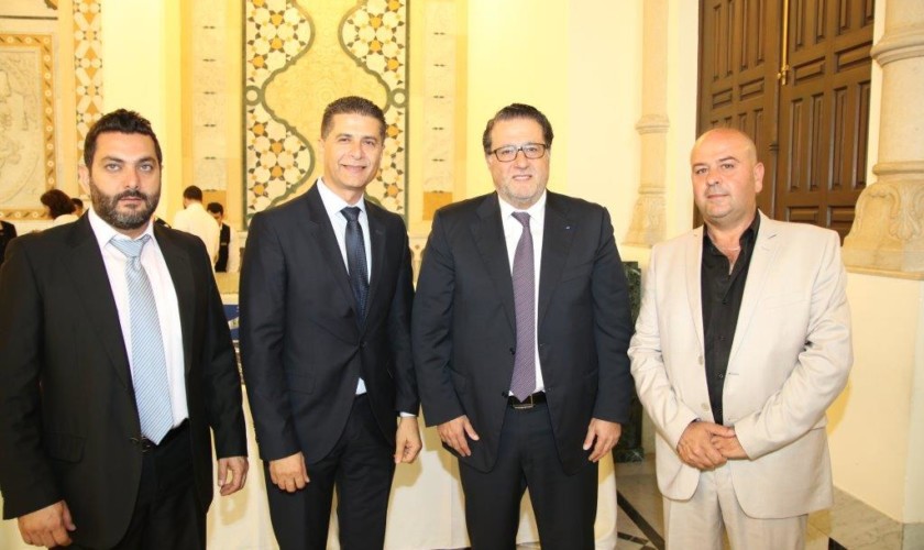 الفرنسية” في #بيروت من ضمن اتفاق مع غرفة بيروت وجبل لبنان برئاسة محمد شقير ومواكبة ودعم من الرئيس الحريري