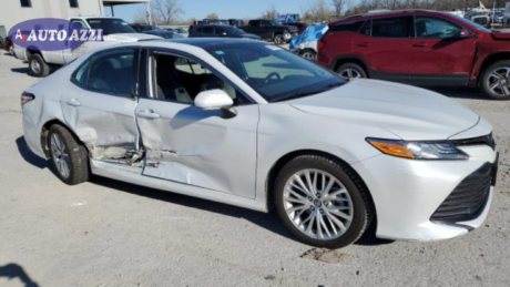 Toyota Camry  '2019