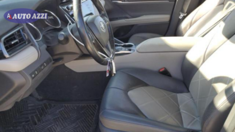 Toyota Camry  '2019