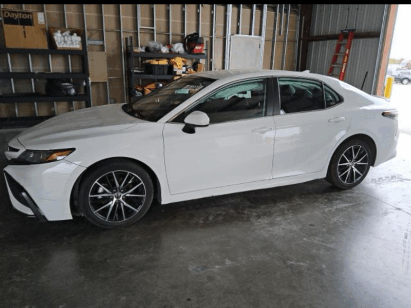 Toyota Camry  '2021