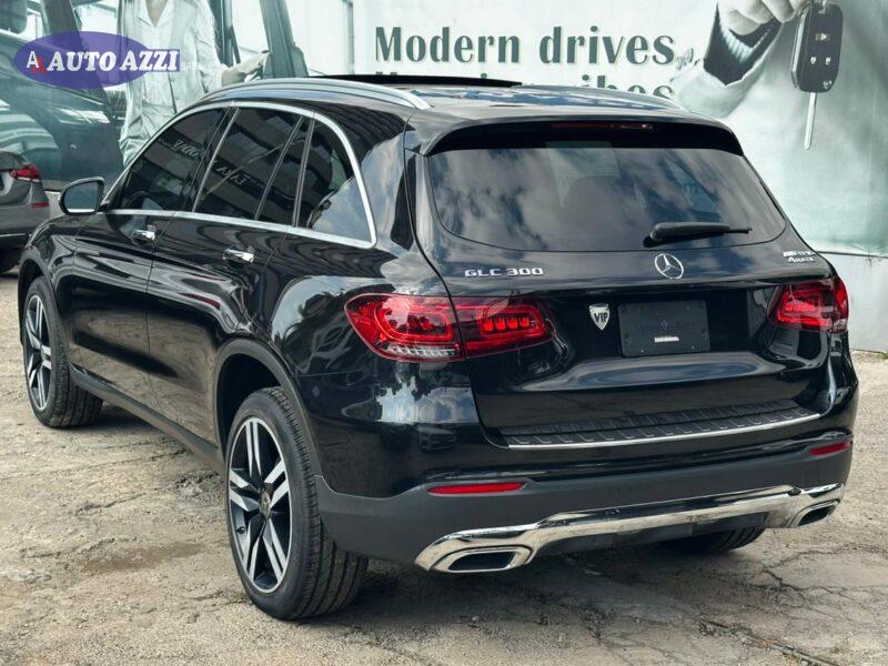 Mercedes-Benz  '2020