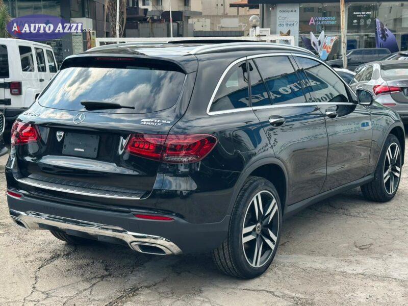 Mercedes-Benz  '2020