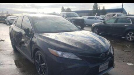 Toyota Camry  '2018