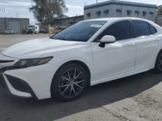 Toyota Camry  '2021