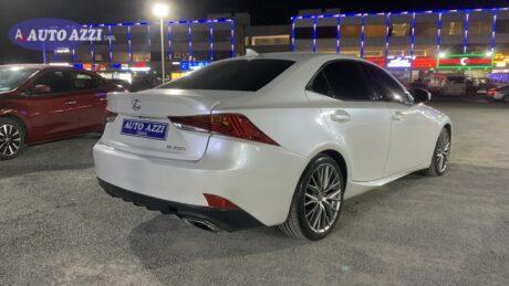 Lexus IS  '2017